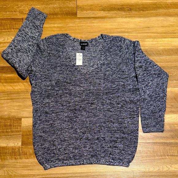 Lane Bryant Sweaters - Lane Bryant Black White Grayish Pullover Sweater Plus Size 26/28 New With Tags